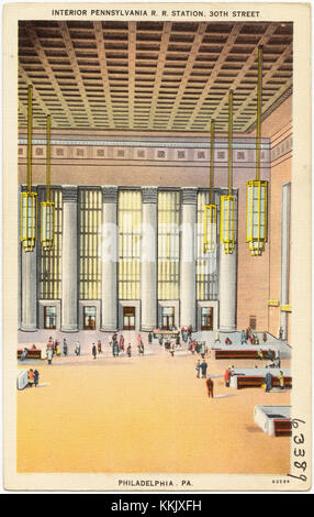 Das Innere der Pennsylvania Railroad Station an der 30th Street in Philadelphia spiegelt die großartige Architektur und Designelemente der Bahnhöfe des frühen 20. Jahrhunderts wider. Der Bahnhof ist ein wichtiger Verkehrsknotenpunkt und historische Stätte in Philadelphia. Stockfoto
