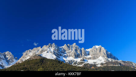 Wunderschöne Gebirgskette (Kaiserberge) am Wilden Kaiser in Tirol, Österreich Stockfoto