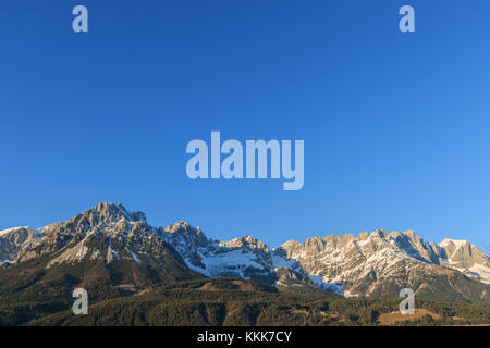 Wunderschöne Gebirgskette (Kaiserberge) am Wilden Kaiser in Tirol, Österreich Stockfoto