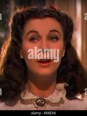 Vivien Leigh ist eine bekannte Schauspielerin, die vor allem für ihre Rolle als Scarlett O’Hara in *vom Wind verweht* (1939) bekannt ist. Ihre Darstellung des Komplexes Southern Belle ist eine der denkwürdigsten Darbietungen der Filmgeschichte. Stockfoto
