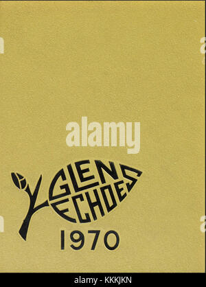 Das Jahrbuch der Central Catholic High School 1970 aus Allentown, PA, erfasst die Erinnerungen und Meilensteine der Abschlussklasse und dokumentiert das Leben der Schüler und die Schulereignisse in diesem Jahr. Stockfoto