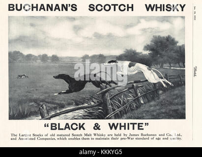 UK's Magazine Buchanan 1922 'Black & White' Whisky Anzeige Stockfoto