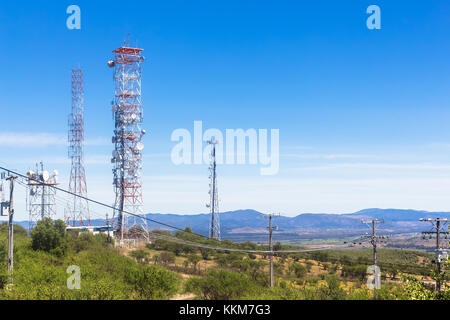Radio Base Station auf der Spitze des Hügels in Talca, Chile Stockfoto