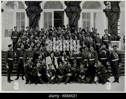 Ein Foto, das Zar Nikolaus II. Von Russland und seine Familie, einschließlich Zarina Alexandra Fjodorowna, zeigt das imperiale Russland des frühen 20. Jahrhunderts. Stockfoto