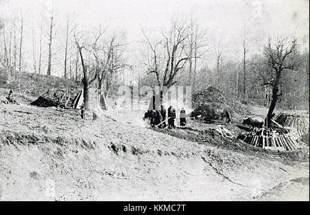 Dieses Album enthält Fotos der Armata 9 Germana, einer deutschen Einheit während des Ersten Weltkriegs, die 1916 in Ploie™ti, Rumänien, gefangen genommen wurde. Es zeigt militärische Operationen, Truppen und Ausrüstung in der Region während des Krieges. Stockfoto