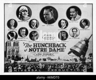 Eine Lobbykarte aus dem Film „der Glöckner von Notre Dame“ aus dem Jahr 1923, in der die Hauptfiguren des Films und der Werbestil dargestellt werden. Stockfoto