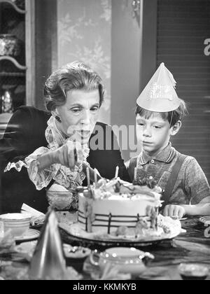 The Twilight Zone Lili Darvas Billy Mumy 1961 Stockfoto