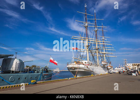 Schiffsmuseum Grom-Klasse Zerstörer ORP Blyskawica (Thunderbolt) und Schiffsmuseum dar Pomorza (Geschenk von Pommern) im Hafen von Gdynia Stadt, Polen Stockfoto