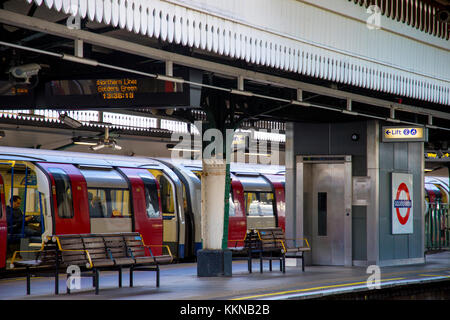 Golders Green Tube Station auf dem Londoner Northern Line U-Bahn Netz Stockfoto