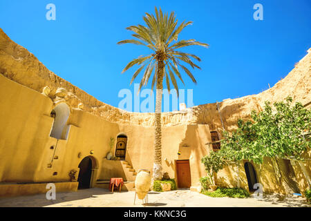 Innenhof der Berber unterirdischen Wohnungen. matmata, Tunesien, Nordafrika Stockfoto