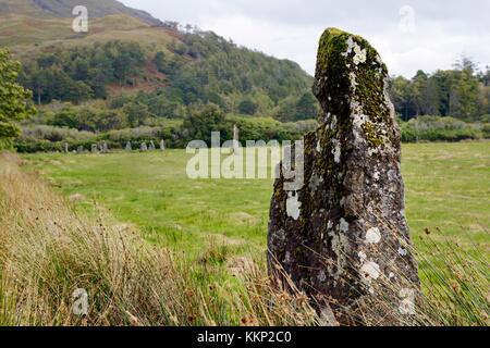 Lochbuie prähistorischer Steinkreis auf der Isle of Mull, Innere Hebriden, Schottland. Jahrtausend v. Chr. Vom entferntesten Ausreißer gesehen Stockfoto