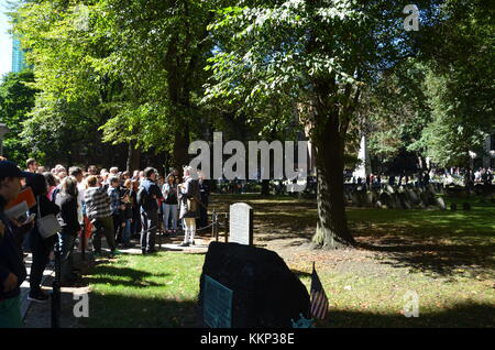 Kostümierte Führer in der Granary Burial Ground, Tremont St, Boston, Masse Stockfoto