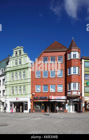 Rathausplatz, historische Häuser, Einkaufsstraße lange Straße, Delmenhorst, Niedersachsen, Deutschland, Europa Stockfoto