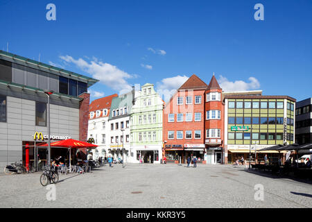 Rathausplatz, historische Häuser, Einkaufsstraße lange Straße, Delmenhorst, Niedersachsen, Deutschland, Europa Stockfoto