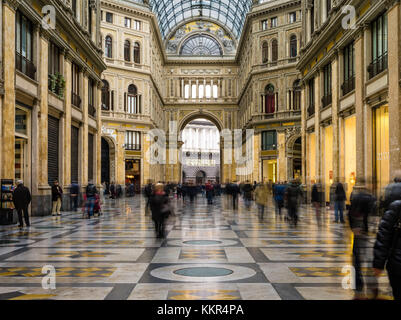 In der Galleria Umberto i Neapel Stockfoto