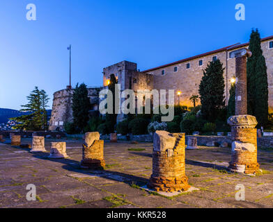 Castello di San Giusto in Triest. Stockfoto