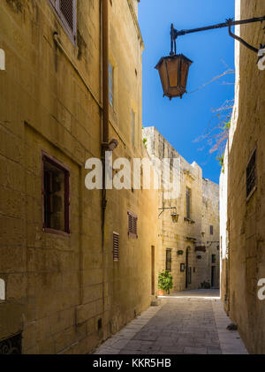 Malerische Gasse in der alten Hauptstadt von Malta, mdina Stockfoto