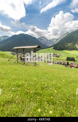 Das Dorf kartisch im Gailtal, Bezirk Lienz, Tirol, Österreich Stockfoto