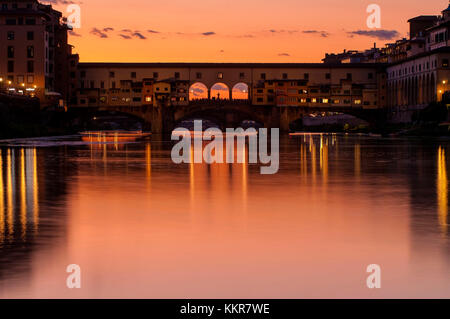 Die alte Brücke, Ponte Vecchio, Florenz, Toskana, Italien Stockfoto