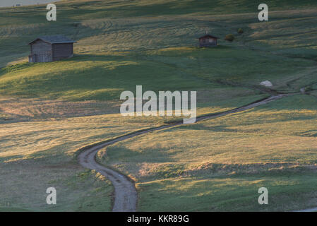 Seiser Alm, Dolomiten, Südtirol, Italien. Sonnenaufgang auf der Seiser Alm. Stockfoto