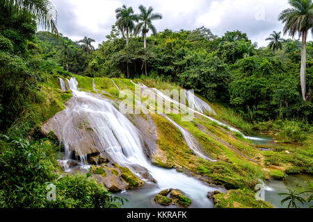 Die berühmten Wasserfälle von El nicho auf Kuba Stockfoto