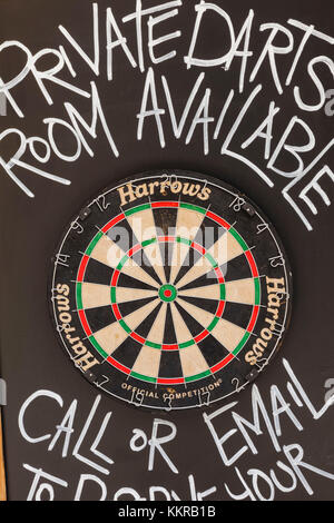 England, London, pub Dartboard Stockfoto