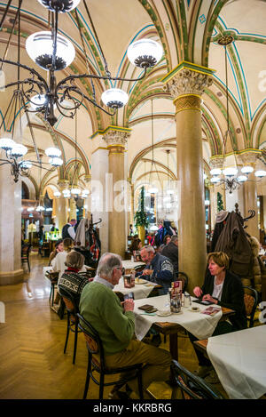 Österreich, Wien, Cafe Central, Anbauteile innen Stockfoto