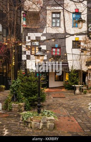 Österreich, Wien, Hundertwasser Museum, Museum der Arbeit des österreichischen Künstlers und Architekten friedenreich Hundertwasser gewidmet, außen Stockfoto