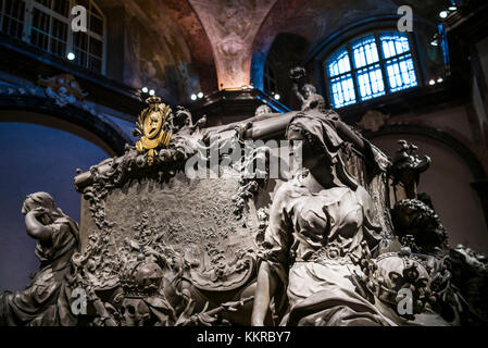 Österreich, Wien, kaisergruft, Imperial burial Vault, Ruhestätte der Habsburger königlichen Familie, doppel Sarkophag von Kaiserin Maria Theresia Stockfoto