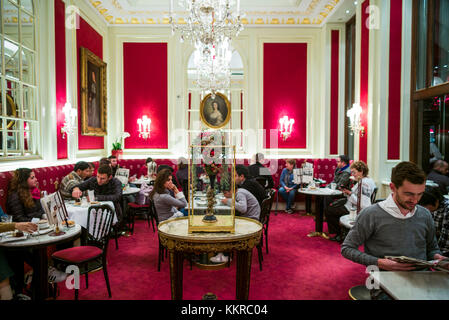 Österreich, Wien, Cafe Sacher, Anbauteile innen Stockfoto