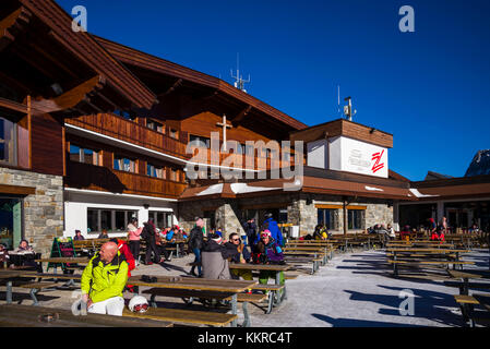 Österreich, Tirol, Hintertux, Zillertal, Hintertuxer Gletscher, Tuxer Fernerhaus Station, Höhe 2660 Meter, im Winter Stockfoto