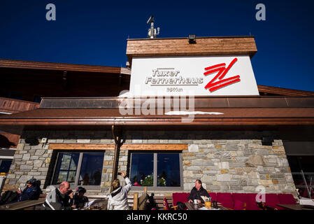 Österreich, Tirol, Hintertux, Zillertal, Hintertuxer Gletscher, Tuxer Fernerhaus Station, Höhe 2660 Meter, im Winter Stockfoto