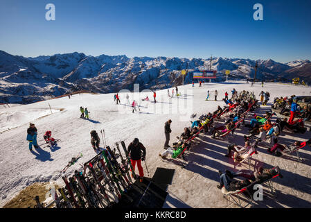 Österreich, Tirol, Axamer Lizum, hosting Dorf der 1964 und 1976 Winter Olympics, hoadl Gipfel, Höhe 2340 Meter, im Winter Stockfoto