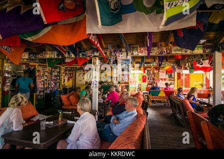 St. Kitts und Nevis, Nevis, Pinneys Beach, Sunshine Bar Stockfoto