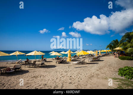 St. Kitts und Nevis, Nevis, Pinneys Beach, Beach View Stockfoto