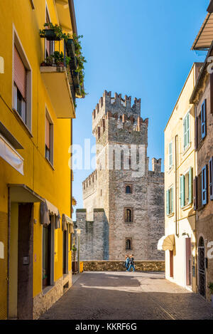 Sirmione, Gardasee, Provinz Brescia, Lombardei, Italien. Stockfoto