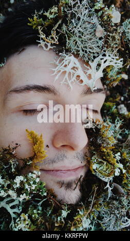 Künstlerische Portrait von einem Wald Mann Stockfoto