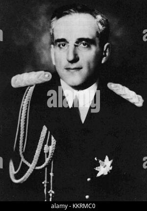 Dieser Code „URN NBN SI DOC ZOL1EXBF“ bezieht sich wahrscheinlich auf eine bestimmte Identifikationsnummer, die sich möglicherweise auf ein Dokument oder eine Publikation bezieht. Sie kann für Archivierungs- oder Bibliothekszwecke verwendet werden. Stockfoto