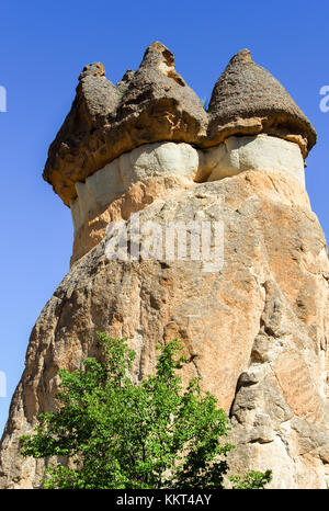 Göreme, Türkei. ländlichen Kappadokien Landschaft. Häuser aus Stein in Göreme Kappadokien. Auf dem Land Lifestyle. Stockfoto