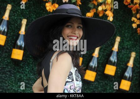 JERSEY CITY, New Jersey - JUNI 03: Freida Pinto nimmt am 3. Juni 2017 am 10. Jährlichen Veuve Clicquot Polo Classic im Liberty State Park in Jersey City, New Jersey, Teil. Personen: Freida Pinto Stockfoto