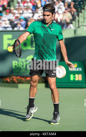 KEY BISCAYNE, FL - MÄRZ 28: Roger Federer am 9. Tag der Miami Open im Crandon Park Tennis Center am 28. März 2017 in Key Biscayne, Florida. Personen: Roger Federer Stockfoto