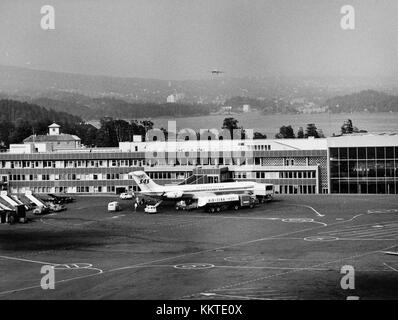 Internationaler Flughafen Fornebu, FBU, Oslo. Außenansicht des Frachtterminals Stockfoto