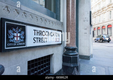 Throgmorton Street in der City von London, Großbritannien Stockfoto