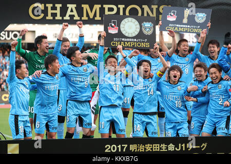Kawasaki Todoroki Stadium, Kanagawa, Japan. Dezember 2017. Kawasaki Frontale Team Gruppe, 2017 J1 League Spiel zwischen Kawasaki Frontale 5-0 Omiya Ardija im Kawasaki Todoroki Stadium, Kanagawa, Japan. Quelle: YUTAKA/AFLO SPORT/Alamy Live News Stockfoto