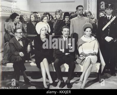 1963 - PETER SELLER, CAPUCINE. Der Pink Panther. Kredit: Unterhaltung Pictures, Inc/Unterhaltung Pictures/ZUMA Wire/Alamy Live News Stockfoto