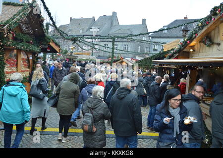 Goslar, Deutschland. 2. Dezember 2017. Der traditionelle Weihnachtsmarkt in Goslar, Deutschland Credit: markku Rainer peltonen/alamy leben Nachrichten Stockfoto