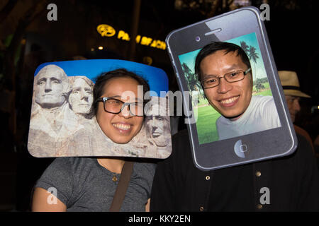 Los Angeles, Kalifornien, USA. 28. Oktober 2017. Die Teilnehmer im Kostüm an der West Hollywood (weho) Halloween Karneval in West Hollywood, Kalifornien am 31. Oktober 2017 gekleidet. Credit: Sheri determan Stockfoto