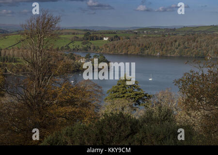 Der Dart-Mündung im Herbst, auf der Suche nach Westen von oben Greenway House, South Devon. Stockfoto