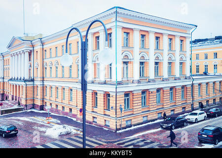 Universität Helsinki Senate Platz im Zentrum von Helsinki, Finnland im Winter. Stockfoto