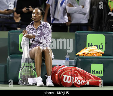 KEY BISCAYNE, FL - MÄRZ 24: Venus Williams aus den USA besiegt Beatriz Haddad Maia aus Brasilien im Crandon Park Tennis Center am 24. März 2017 in Key Biscayne, Florida Menschen: Venus Williams Stockfoto